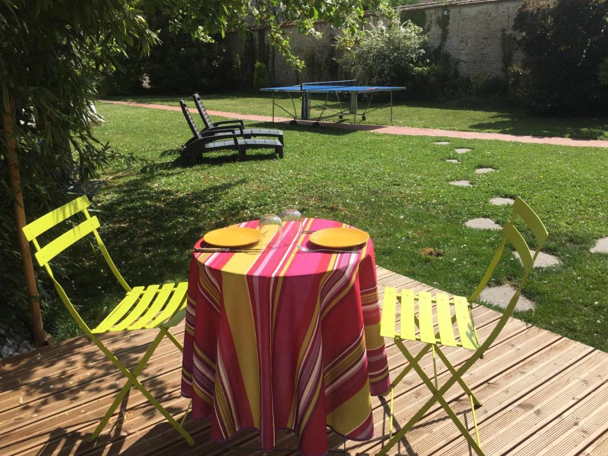 Les Gites Du Clos Saint-Martin Maule Buitenkant foto